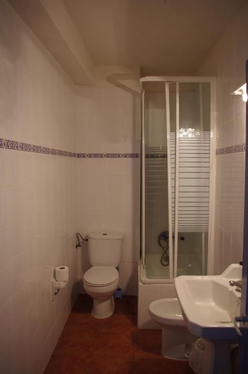 Pension "La Marina" Castro Urdiales Esterno foto